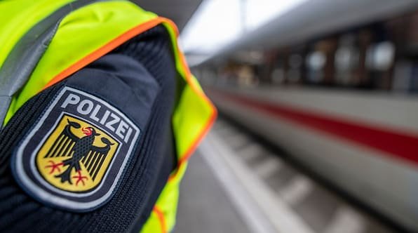 Hildesheim: Hund ohne Maulkorb löst Polizeikontrolle aus – Besitzer muss lange Haft antreten