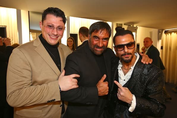Benefiz-Abend in ZAG Arena: Savia sammelt mit Fury in the Slaughterhouse für Kinder