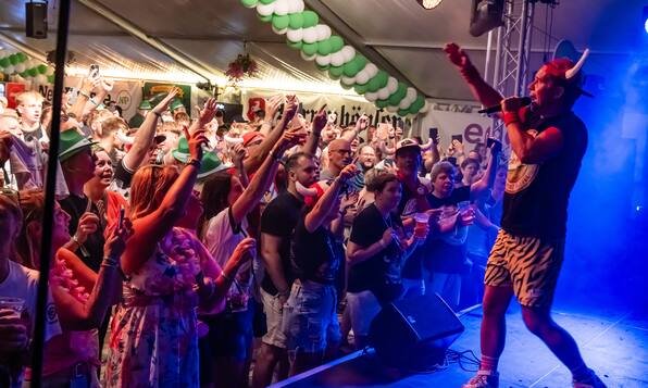 Hannover: Lorenz Büffel auf dem Schützenfest Misburg aufgetreten