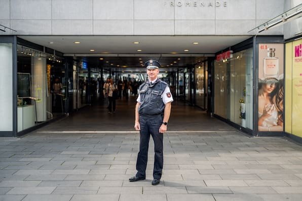 Auf Streife mit der Polizei Hannover: Wie schlimm ist es tatsächlich in der "Passerelle" in der Innenstadt?